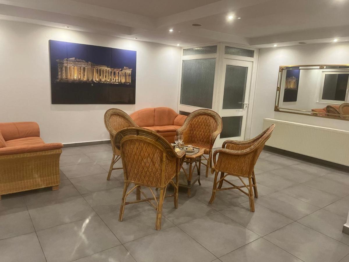 Akropolis Hotel Любек Екстер'єр фото